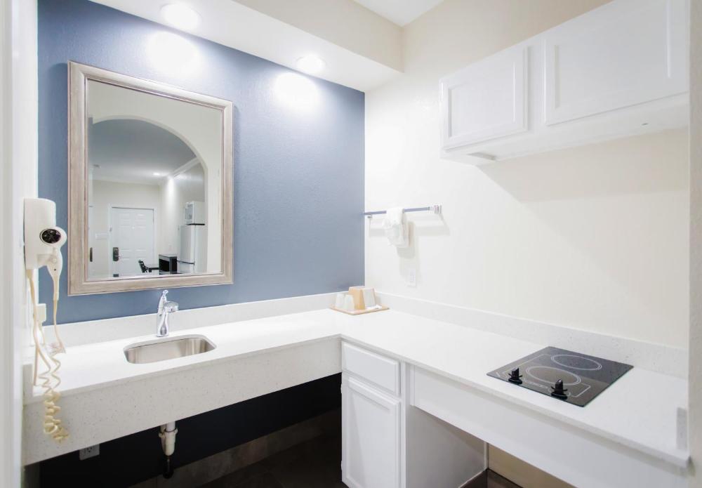 Kitchenette Suite - Smoking interior